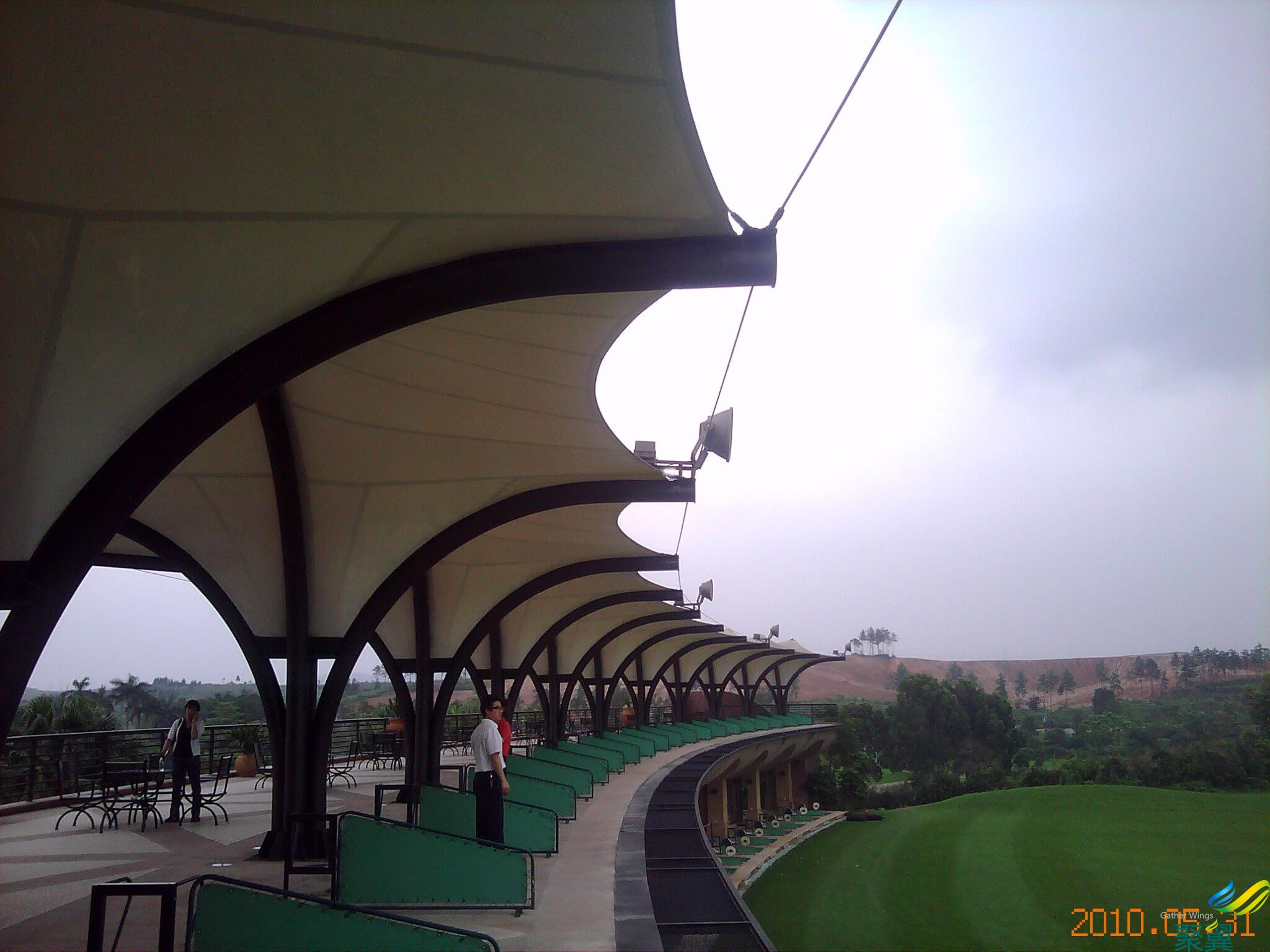 高尔夫看球台遮阳棚（膜结构看台）