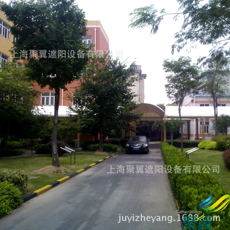 学校走廊雨棚-美化环境的木柱膜结构走廊雨棚-遮阳防雨走廊